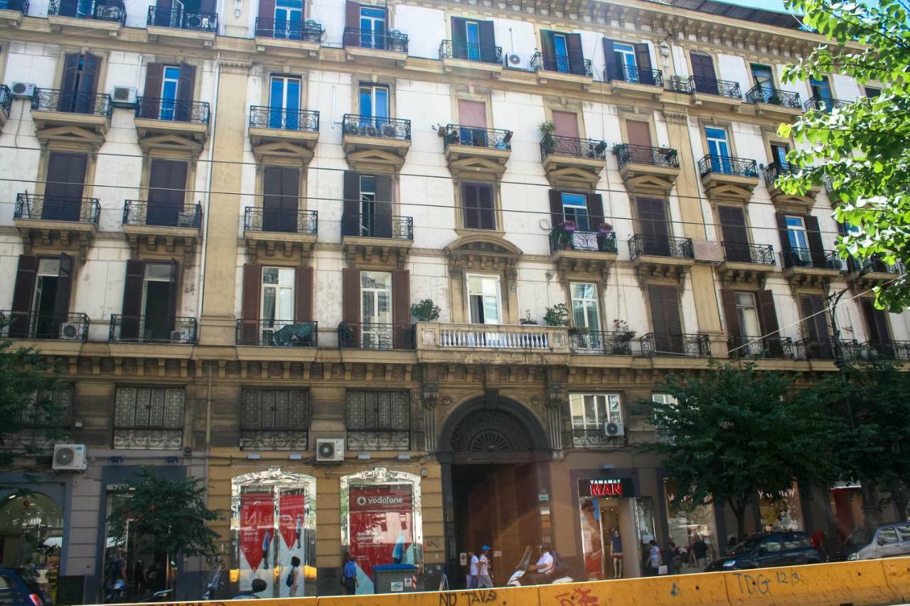 Bianchi Mediterranei B&B Naples Extérieur photo