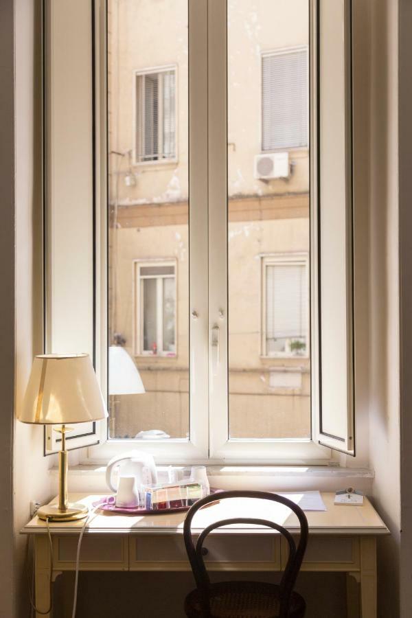 Bianchi Mediterranei B&B Naples Extérieur photo